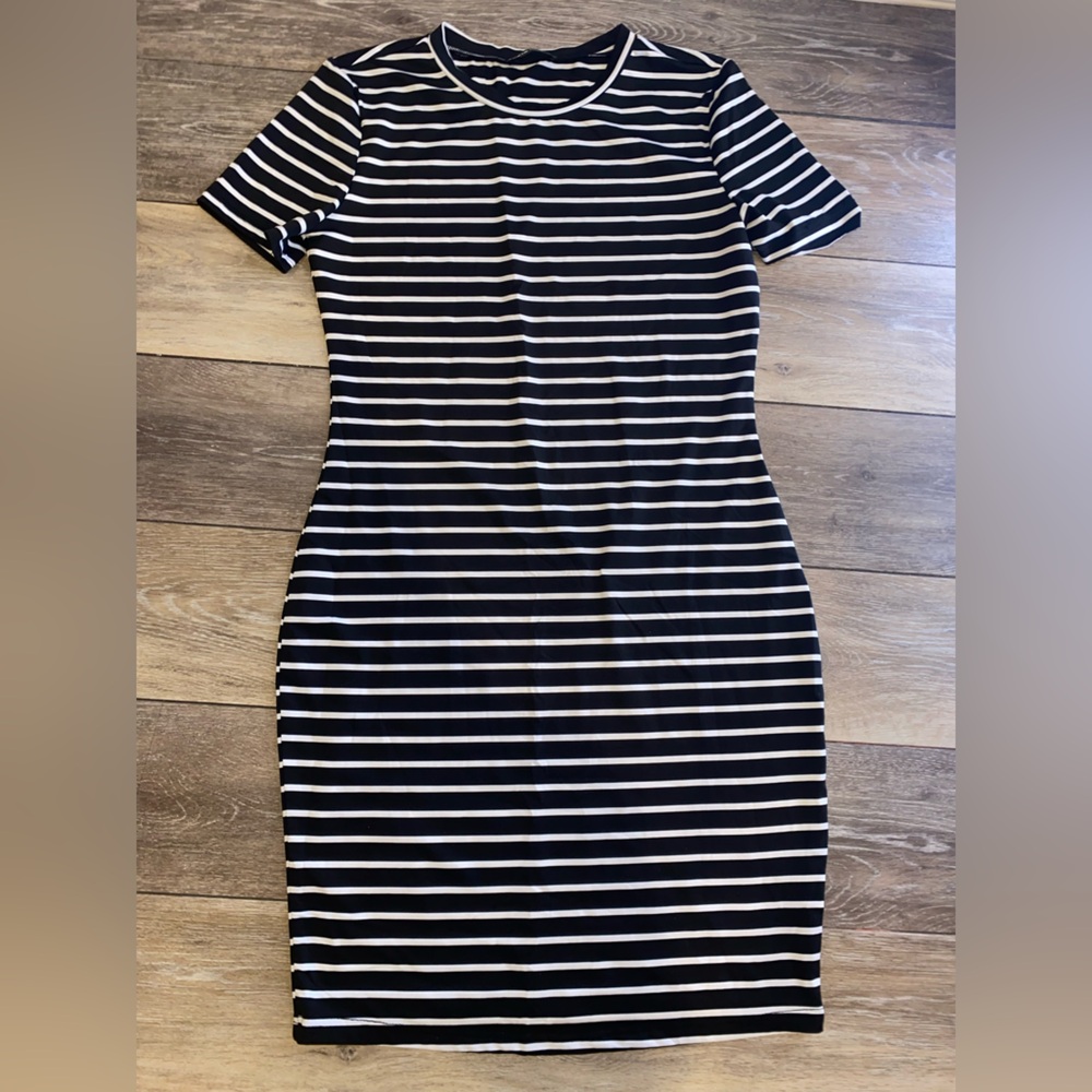 SHEIN Black and White Bodycon Midi Dress